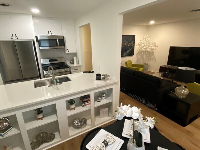 Foto del edificio - 2504 Southland Dr