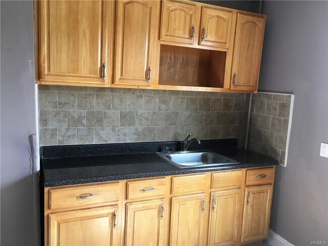 Foto del edificio - 14 Horton Ave