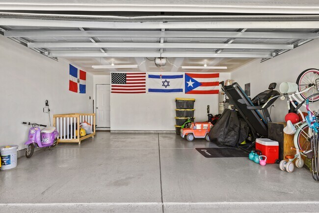 Foto del edificio - 216 Grove Ln