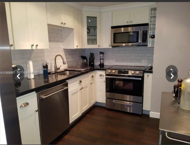 Foto del edificio - 780 NE 69th St