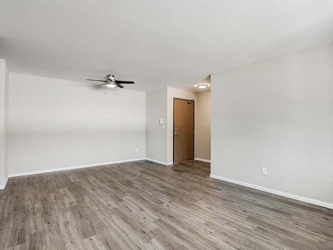 Foto del edificio - Roberts Manor Apartments