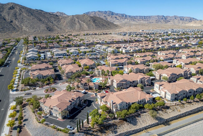 Building Photo - 10550 W Alexander Rd