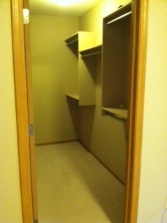 Building Photo - 724 Highland Ridge Dr
