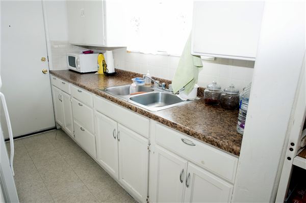 Foto del edificio - 610 E 99th St