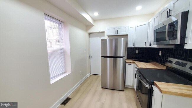 Foto del edificio - 1819 N Judson St