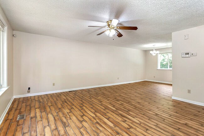 Foto del edificio - 1204 Ogden Pl