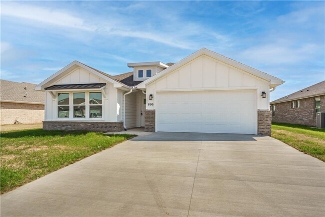 Foto del edificio - 800 Lewis St