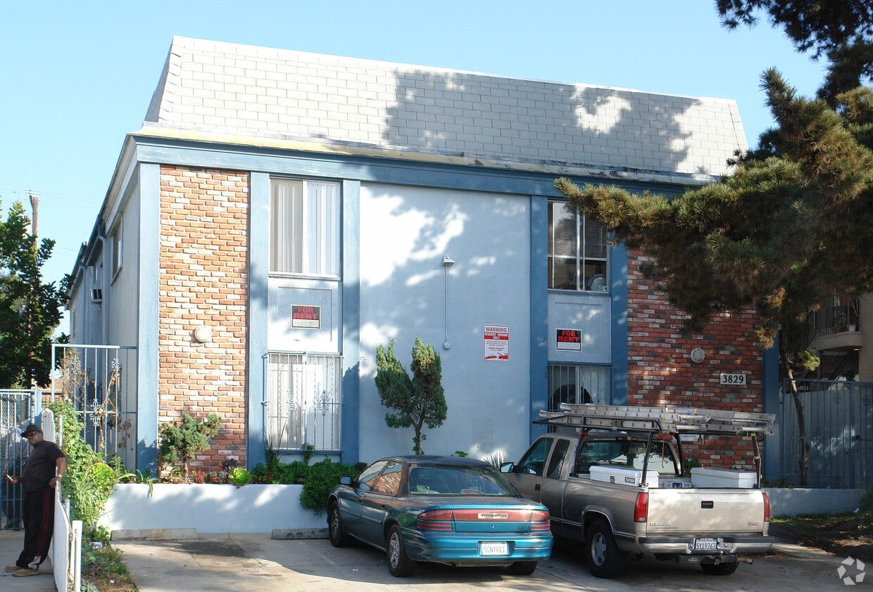 Building Photo - 39th St. Apartments