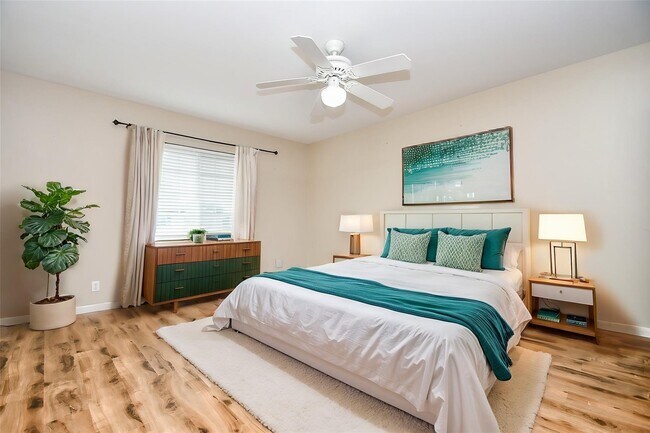 Foto del edificio - 6354 Del Monte Dr