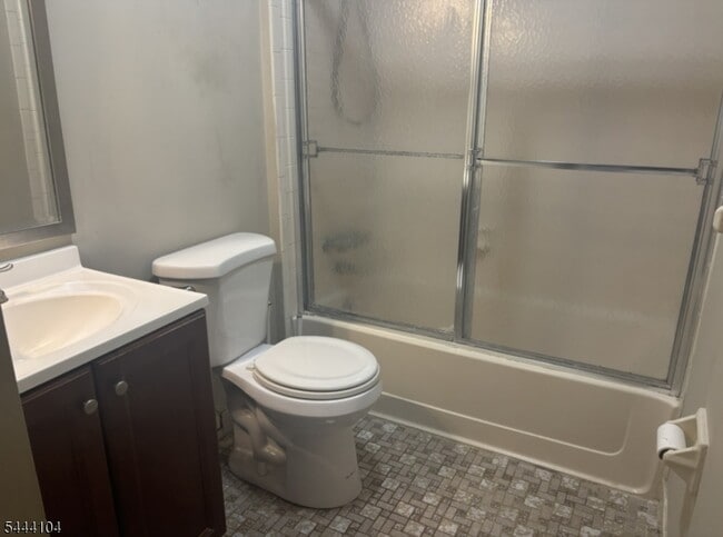 Building Photo - 2 Gunstock Dr
