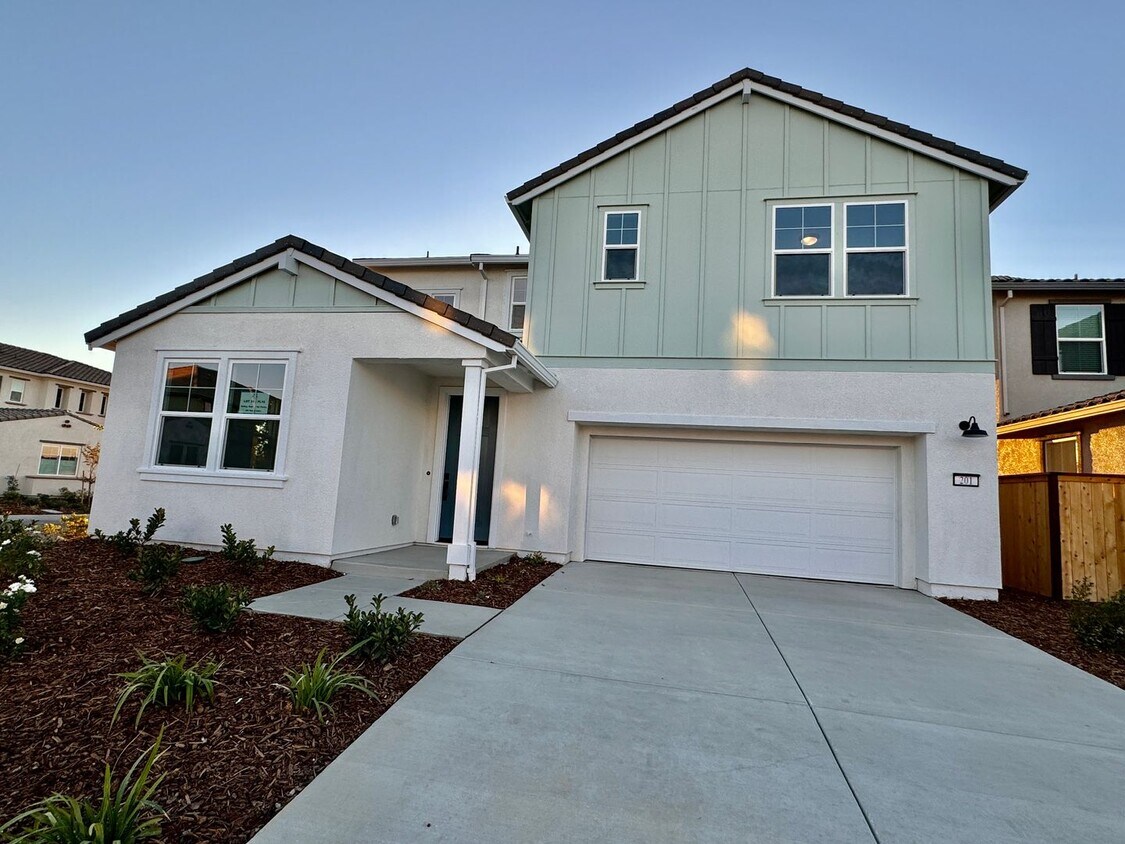 Primary Photo - BRAND NEW, CORNER LOT 4 BED, 3 BATH, 2 CAR...