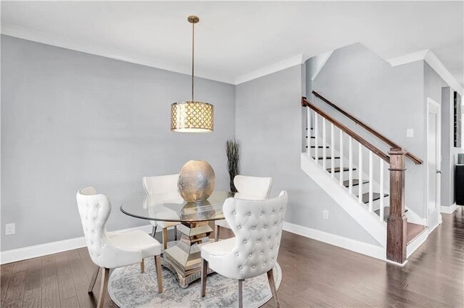 Building Photo - 1395 Marion St SE