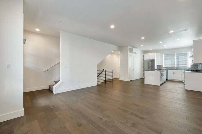 Building Photo - CLICK "REQUEST A TOUR" NOW!