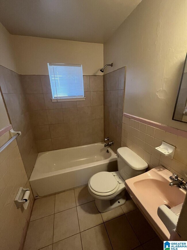 Foto del edificio - 3925 13th Ave N