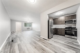 Building Photo - 30050 Euclid Ave