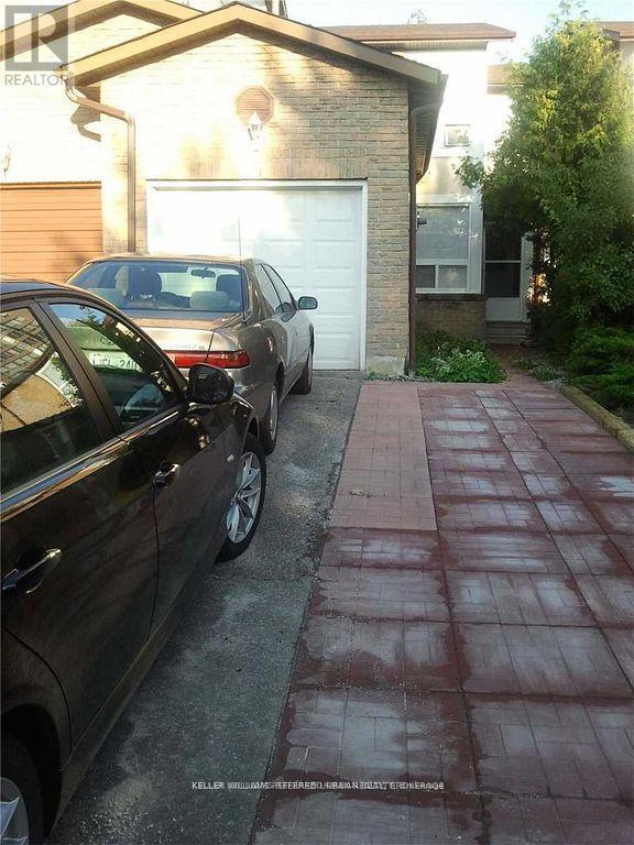 Primary Photo - 3 Robert Hicks Dr