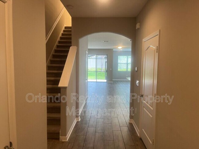 Building Photo - 11950 Sands Cv