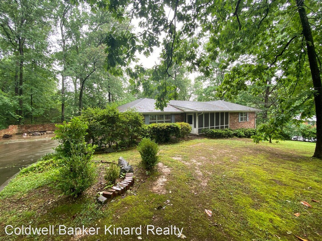 Primary Photo - 3 br, 2 bath House - 3967 Woodcrest Circle NW
