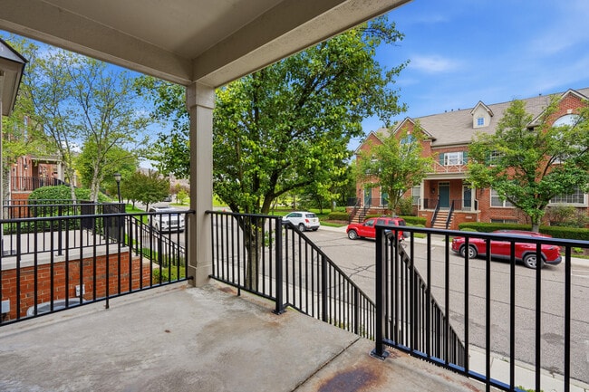 Building Photo - 39475 Springwater Dr