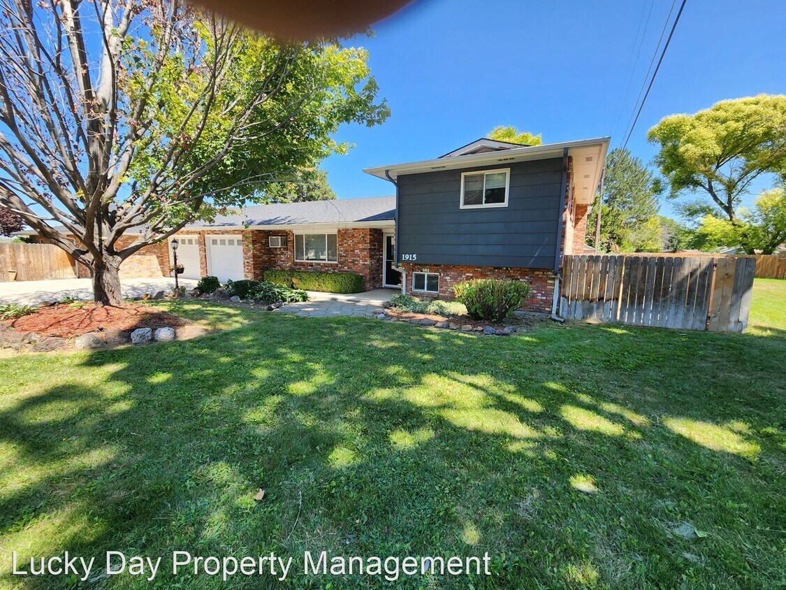 Foto principal - 2 br, 2 bath House - 1915 Brock