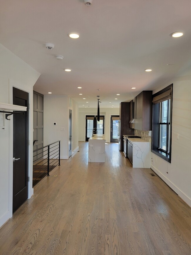 Foto del edificio - 724 Taylor St NW