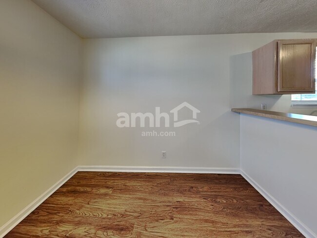 Foto del edificio - 1238 Dalmally Dr