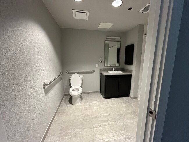 Foto del edificio - Cielo Tower Apartments