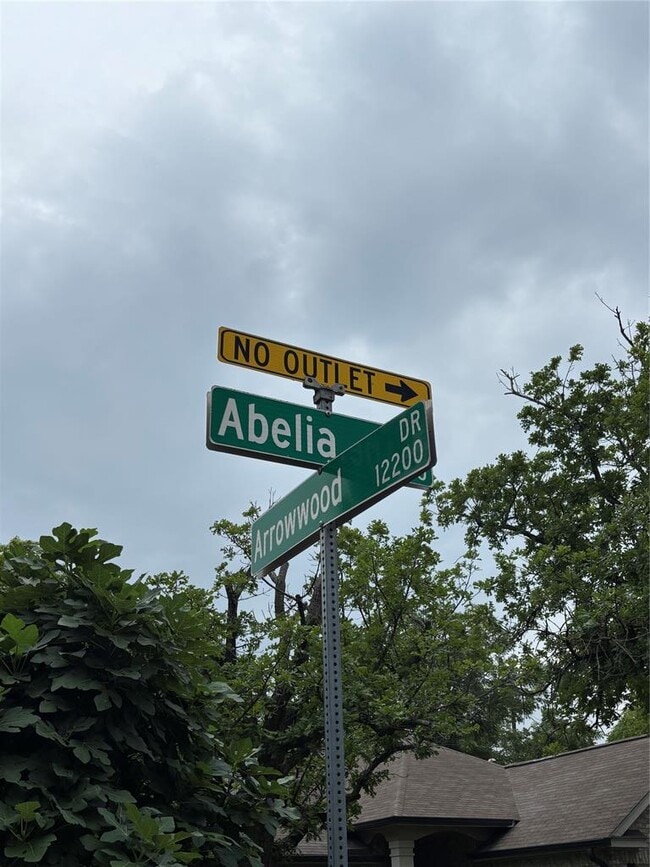 Foto del edificio - 4500 Abelia Dr