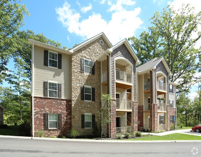 Building Photo - Remington Woods