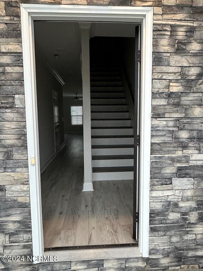 Foto del edificio - 2132 N Kali Ln