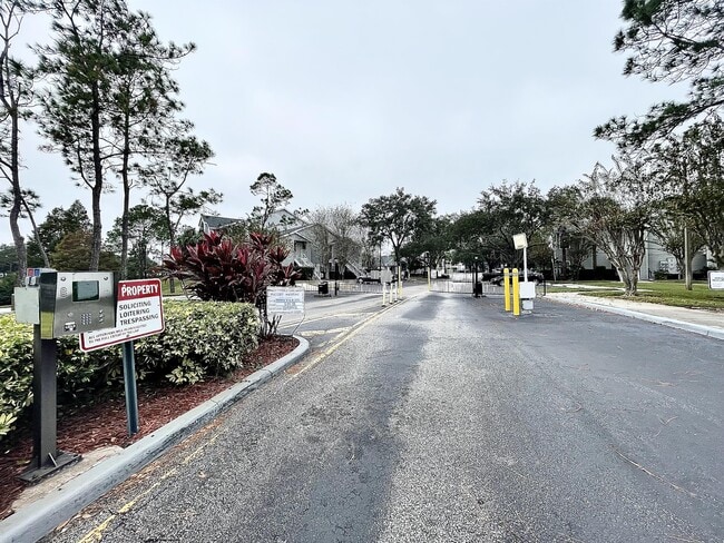 Foto del edificio - 2516 Grassy Point Dr