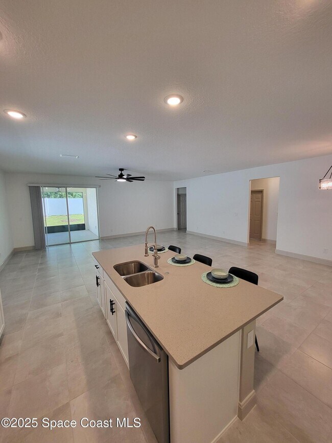 Building Photo - 5135 Quarryside Dr