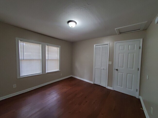 Building Photo - 714 S Evers St Plant City, FL 33563 MOVE-I...