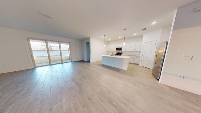 Foto del edificio - 8318 Waterscape Rd