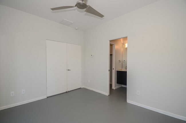 Building Photo - 1522 Blodgett St