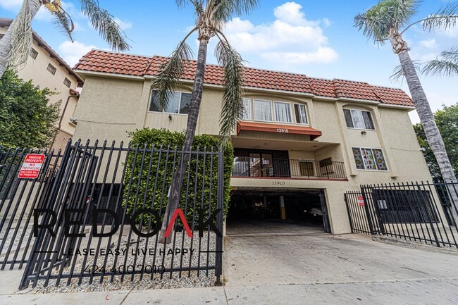 Foto del edificio - 13910 Sayre St