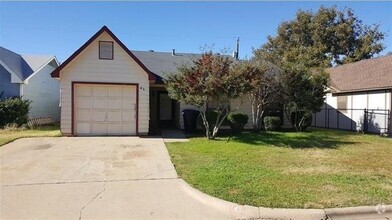 Building Photo - 41 Shady Brook Cir