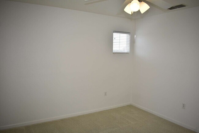 Foto del edificio - 610 Dante Cir