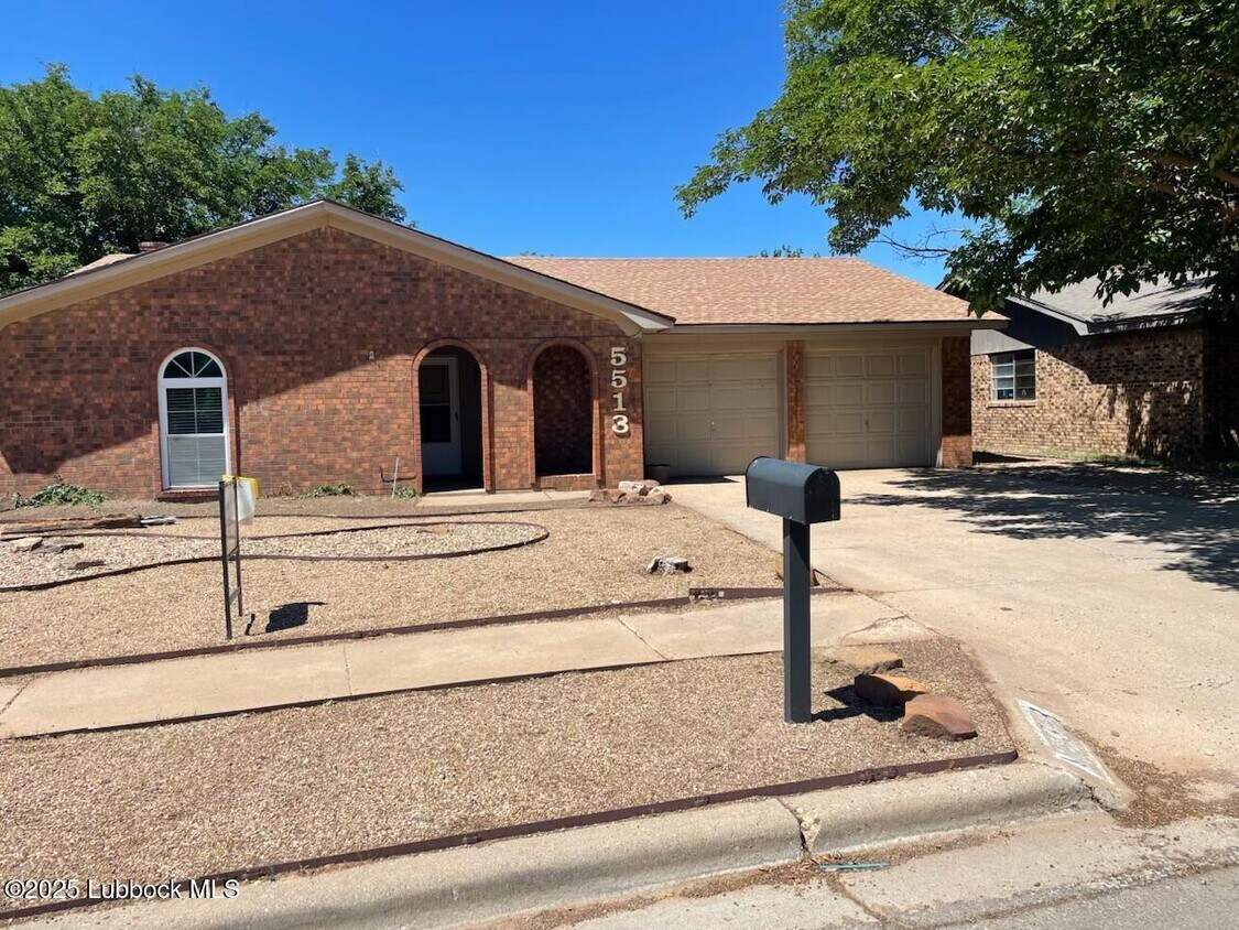 Foto principal - 5513 1st St