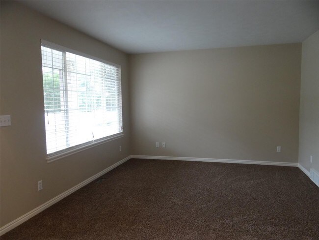 Foto del edificio - 923 E Michael Mills Pl