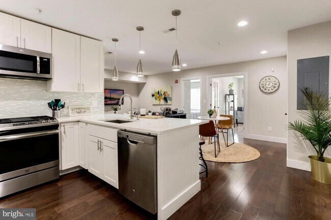 Foto del edificio - 528 Kennedy St NW
