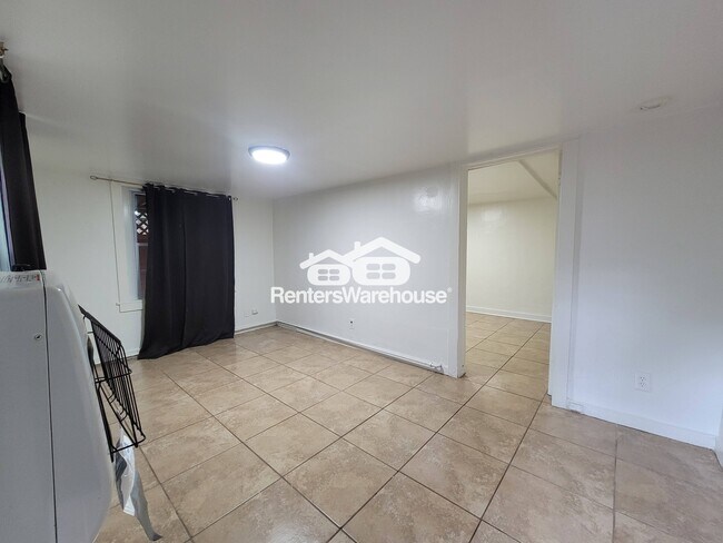 Foto del edificio - 1056 Regent St SW