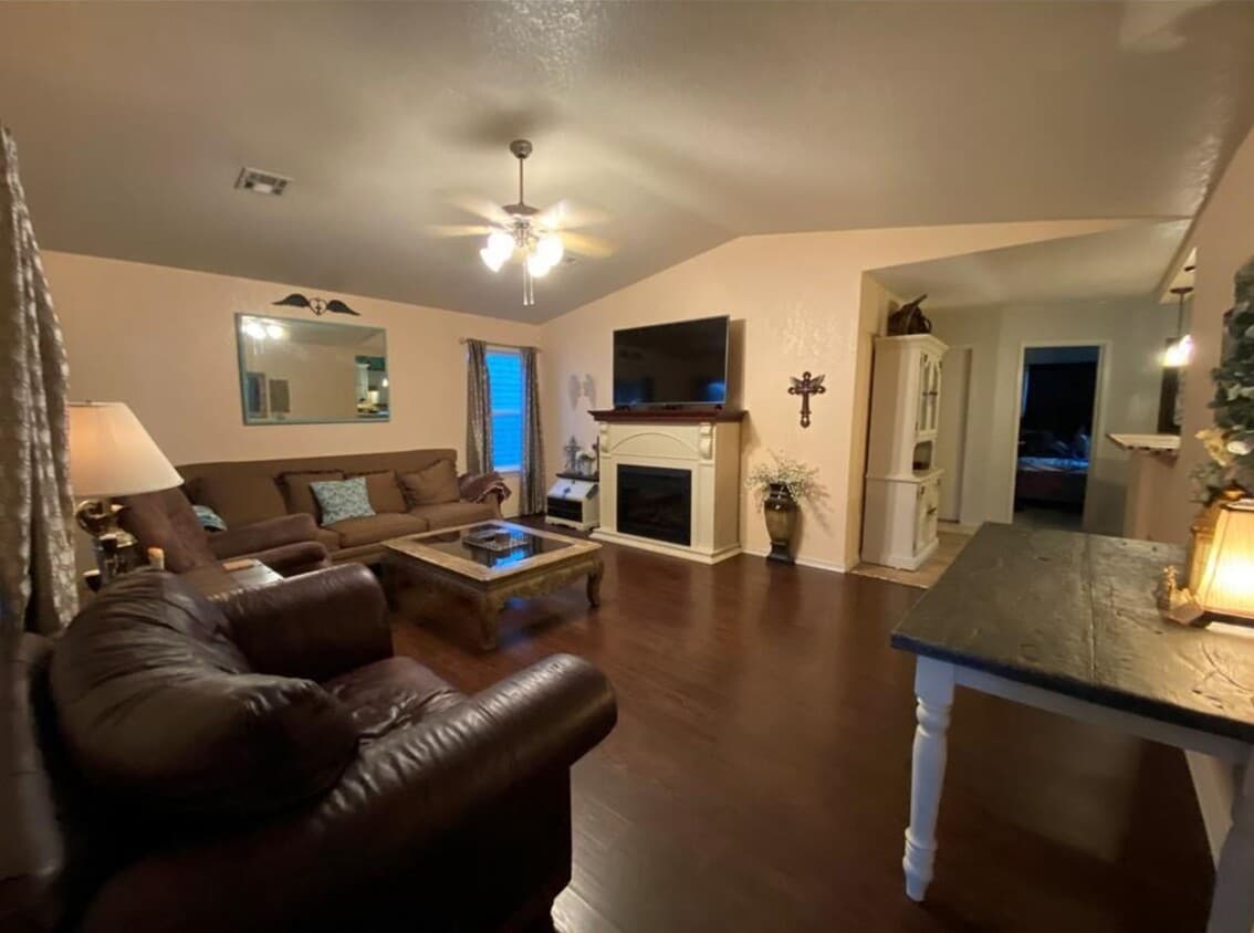 Building Photo - 15405 Ivy Hill Dr