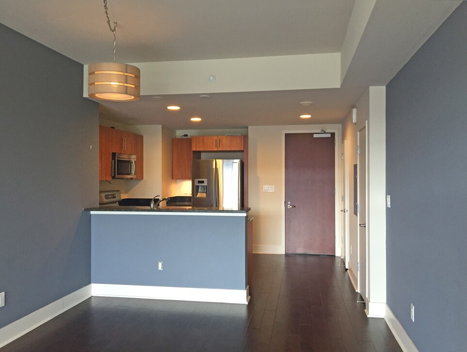 Primary Photo - Fantastic 2 Bedroom/2 Bathroom Condo For R...