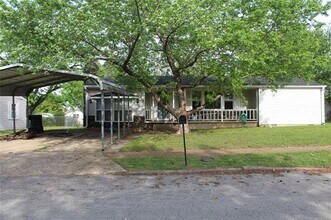 Building Photo - 1126 N Oklahoma Ave