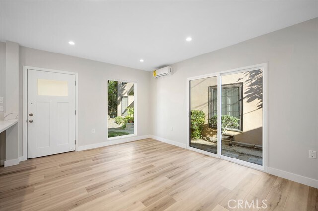 Foto del edificio - 417 Riverdale Dr