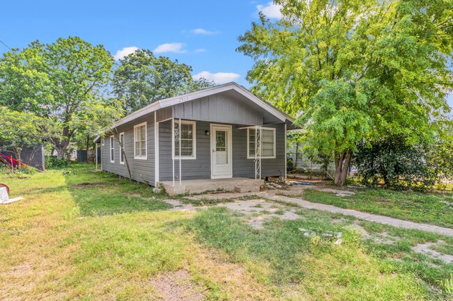 Foto del edificio - 2517 W Hackberry Ave