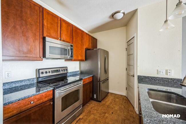 Foto del edificio - Charming 2BR Condo in Denver