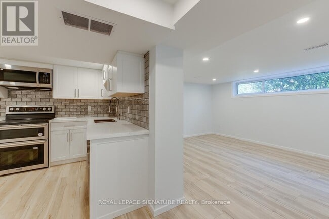 Building Photo - 37 Archerhill Dr