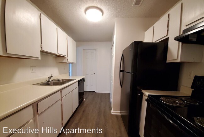 Building Photo - 1601 Sparkman Dr NW